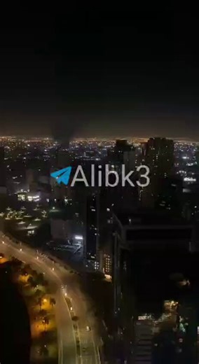 🚨🇦🇪 BREAKING: Explosion in Sharjah, UAE and columns of smoke