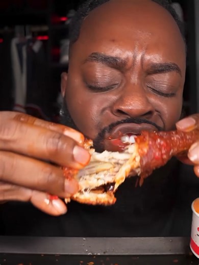 Crunchy Chicken Mukbang Experience