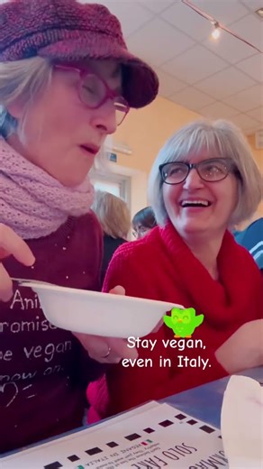 Went to a fun 6-course Italian vegan dinner with 80 vegans.