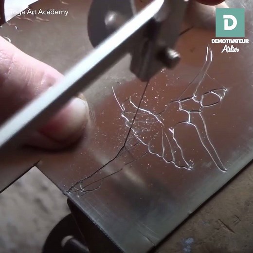 865K views · 669 shares | Voici la fabrication d'une boîte à musique en bois avec ballerine ! | Demotivateur Atelier | Facebook