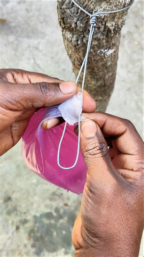 I Tested a Plastic Bag Knot Under Water Pressure|| Stops ALL Water 💧