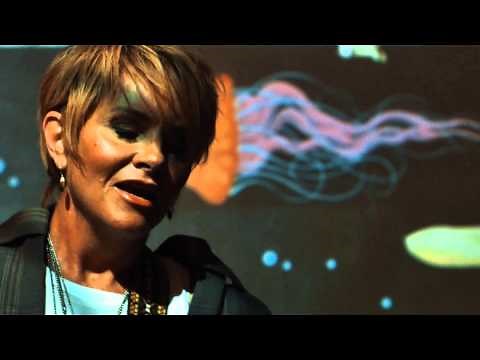 Shawn Colvin - "Hold On" (Music Video)