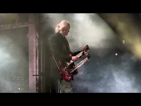 Jimmy Page - 11/03/2023 - Brooklyn, NY - Rock n’ Roll Hall of Fame Induction Ceremony for Link Wray