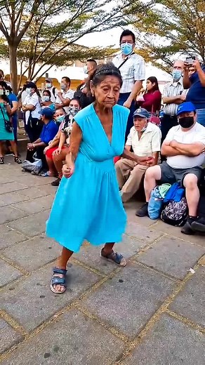 #dance #dancer #dancing #elsalvador #plaza #funnytiktok #dancas #danse #cumbia #forro #funny #baile #dancatiktok #danc #funnydance #bailand #tiktokdance #bailar #divertente #danza #usa🇺🇸 #condadodeking