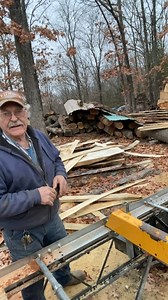 Lets saw a hand hewn oak timber from 140 years ago. #sawmill #bandsaw #frontier #lumber #oak #log #barn | Tractorman