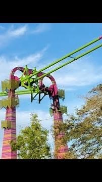 Serengeti Flyer swing Ride at Busch Garden Tampa. The world’s tallest and fastest ride of its kind.