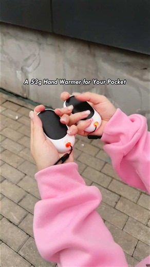 I love winter essentials that actually fit in a pocket instead of taking up half your bag.#Omifil #RechargeableHandWarmers #WinterEssentials #StayWarm #ColdHands