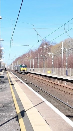 Rail Operations Group Class 93s Mossend Loco Holding Sdgs to Derby RTC passing Shieldmuir #class93