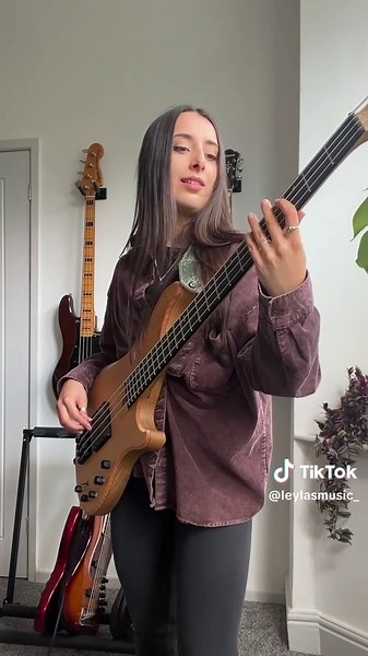 Exploring the Bassline of 'She's a Bad Mama Jama'