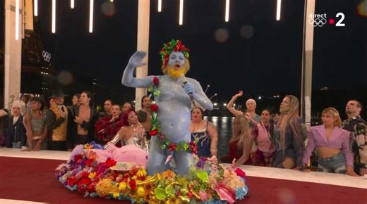 Jeux olympiques 2024 : Philippe Katerine fait une apparition inattendue (et dénudée) lors de la cérémonie d’ouverture