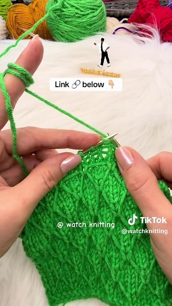 🧶 Perfect for beginners! ✨ Easy Textured Stitch Tutorial! ✨ Learn how to knit the Quilted Diamond Lattice Stitch – a beautiful pattern for scarves, blankets & sweaters. 👉 Full tutorial here: https://youtu.be/MqBlnXcRAU0?si=g2QJ6RL5oczma_O3 #knittingtutorial #knittingstitches #diamondlatticeknit #easyknitting #knittingforbeginners