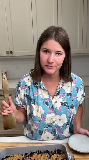 131K views · 2.4K reactions | Save this for later! My perfect Berry Crumble Recipe. You gotta try it! | The Dashley's Kitchen | Facebook