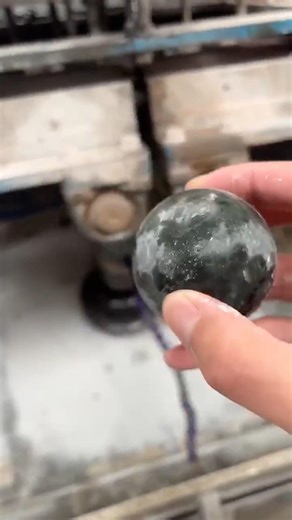 The Ultimate Labradorite Polishing Process 🔮 | From Rough to Shine #labradorite