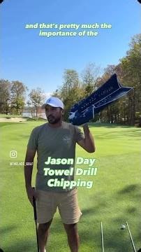 It’s jasondayofficial explaining his dead hands 🙌 chipping technique… enjoy 😉 ⛳️ #golflesson