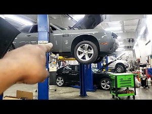 Typical Day in the life of a Dodge Ram Chrysler Jeep Service Technician. Take a walk with me guys.