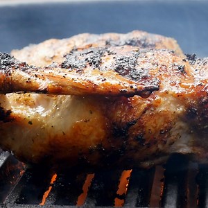 8.1K views · 188 reactions | Sweet meets heat as we take flight with Fire Roasted Butter Bird with Sweet Honey Glaze! | Grilled | Facebook