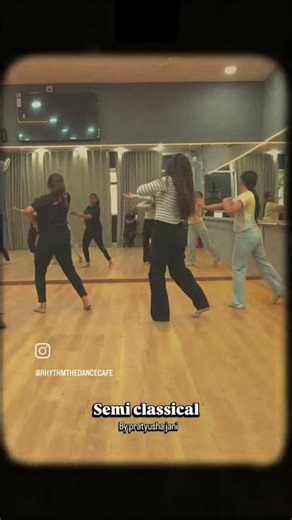 Learn semi classical at RHYTHM THE DANCE CAFE SINCE (2004)#danceclass #DANCECKASSINBHUJ