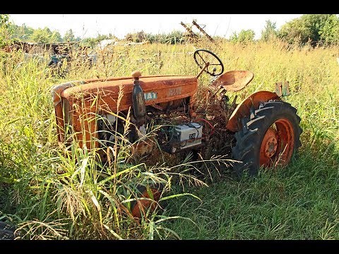 Hanno finito di lavorare ... trattori agricoli FIAT dimenticati