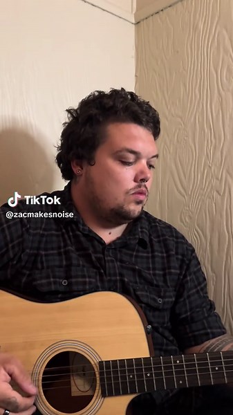 Alice In Chains- Them Bones (Acoustic cover) As always, thanks so much for watching, and don’t hesitate to drop any song requests!! #fyp #foryoupage #aliceinchains #acousticcover #singing