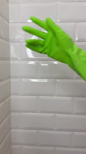 34K views · 448 reactions | Cleaning 﫧冀 #cleanwithme #cleaned #cleanning #viralclean #viral #reels #cleanisbetter #clean #asmr #satisfayingcleaning #satisfy #satisfying #asmrcleaning #asmrlimpieza #cleanlifehacks #cleanhacks #trucosdelimpieza | Cleanisbetter | Facebook