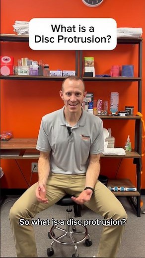 Dr. Luke’s explain of a disc protrusion! 🦴#discprotrusion #disc #backpain #spine #physicaltherapy