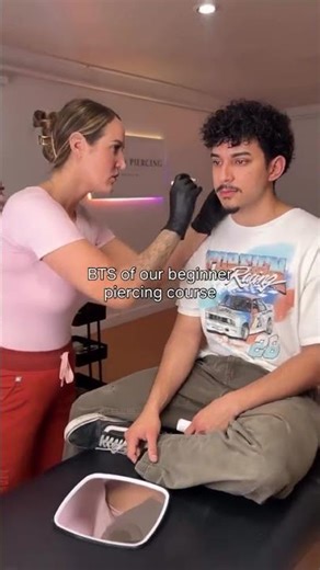 BTS of our beginner piercing course ✨ #piercings #piercingartist #piercingstudio #piercingschool