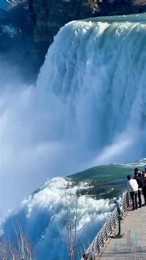 Experience the awesome power of Niagara Falls | Niagara Action