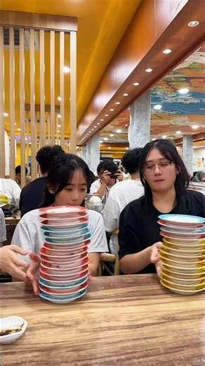 2 VS 1 SUSHI EATING CHALLENGE!! 😈
