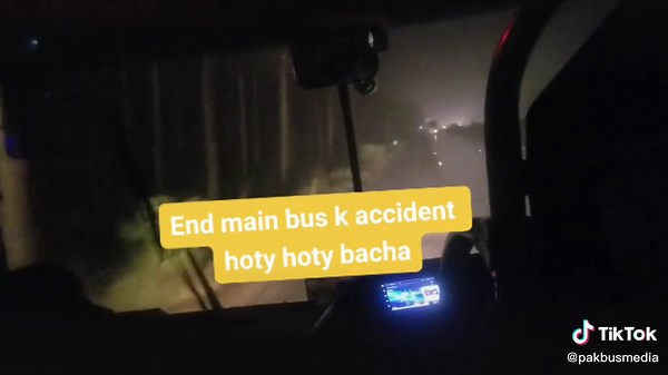 edn main bus k accident hony laga tha #fyp #foryou