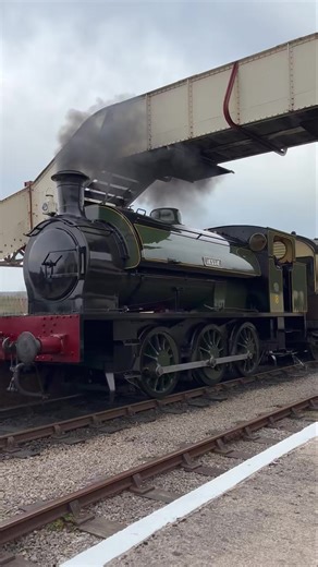 25K views · 716 reactions |  TRAINS RUNNING TODAY  Hunslet No.1873...