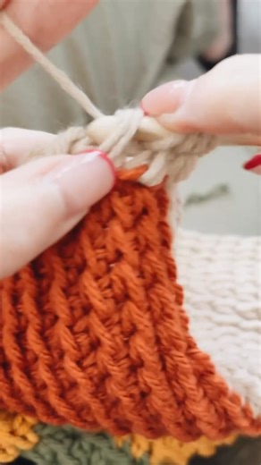 I’ve been working on a brand new Tunisian crochet entrelac blanket pattern that’s coming this fall. Instead of the simple stitch, I used a no-curl stitch (thanks to all of you who asked!), so there’s zero curling, just gorgeous texture and incredible squish. 🧶💫 Can’t wait to share the full pattern with you soon! What are you working on this weekend? 🧶 #crochet #crochetersofinstagram #crochetaddict #crochetlove #tunisiancrochet #crochetinspiration #tunisiancrochetersofinstagram #icancrochettha