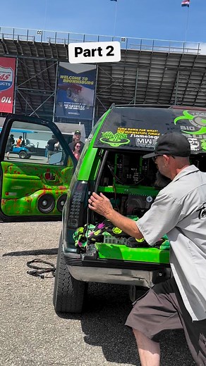 4.8K views · 11K reactions | #Basswars #part2 | Log Schneider | Facebook