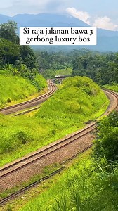 2.8K reactions · 41 shares | Kereta api panjang tercepat di jalannya termahal tiketnya ternyaman tempat duduk nya mantap nih argo taksaka kombinasi lawu ft bima #Kai #railway #keretaapiindonesia | Triono Comal | Facebook