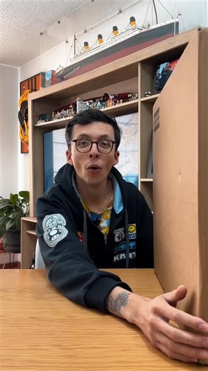 Sergio Ospina on Instagram: "LEGO UCS Star Wars Death Star 75419 unboxing Thank you The LEGO Group! . . . #lego #starwars #deathstar #ucs #unboxing #rlfm #75419 #reinodelcoleccionista"