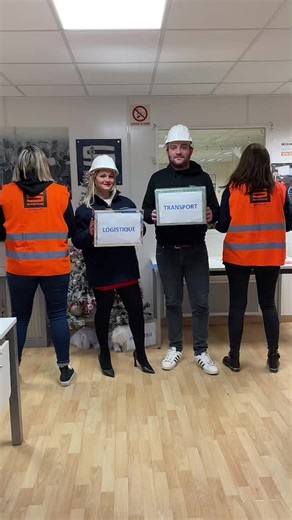 L’équipe Samsic Montélimar vous souhaite de bonnes fêtes de fin d’année 💙🎅🏻 #samsic #emploi #noel #funny #chrismas #pourtoi #prt #foryou #fyp