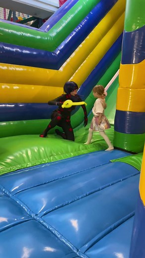 feltsinger_events a TikTokon