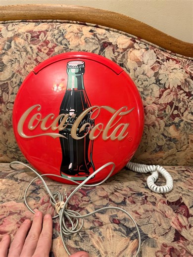 Vintage 1997 Coca Cola Button Telephone Round Disc Light Up Landline Telephone Working. 12"x3,5"