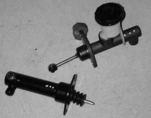 Replacing a Hydraulic C4 Clutch System