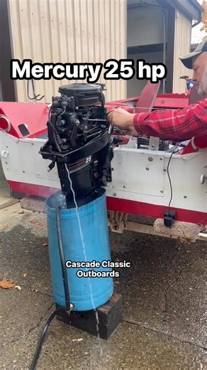 Tuned up this 25 hp Mercury short shaft 2 stroke. Replaced the impeller, gear oil, rebuilt the carb and fuel pump, new plugs, tuning it in, great motors. | Cascade Classic Outboards