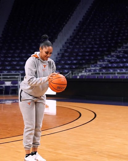 Sydney Carter: Female Basketball Coach and WNBA Player