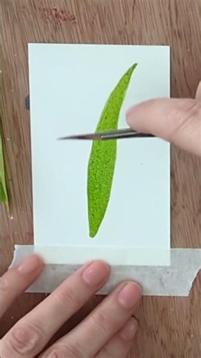 Use This TRICK For Painting Fine Lines On A Leaf!!