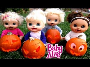 BABY ALIVE Carve Out Pumpkins For Halloween!