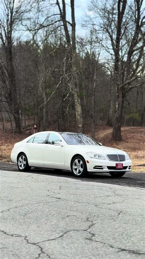 Masterclass in Luxury - W221 Mercedes S-Class