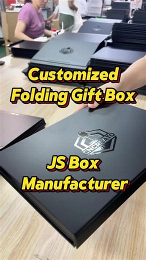 Custom Black Flat Gift Boxes for Clothing Brands