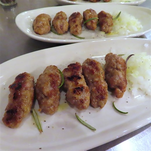 Serbian Night Vol.70《Pasulj （パスリ/自家製ベーコンと豆のシチュー）とĆevapčići（チェヴァプチチ/肉団子のグリル）で、がっつりランチ＆ブランチ》
