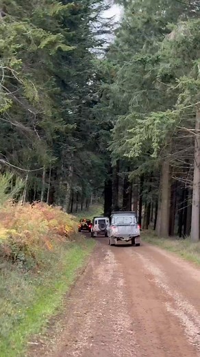 Quelques images du Raid Bleu 2025, organisé par notre partenaire Amada Aventure. Un magnifique moment partagé avec une soixantaine d’équipages 4x4, tous passionnants et passionnés. ✨ Après quelques centaines de kilomètres sur les pistes, toujours penser à l’entretien de son 4x4. Essentiel après ce genre d’aventure pour garder un véhicule fiable et en parfait état. 🔧 | Euro4x4parts.com - Pièces et équipement 4x4