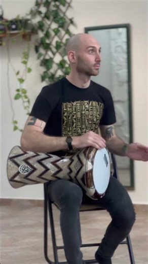 Improvised darbuka drum solo by Lucio 🥁