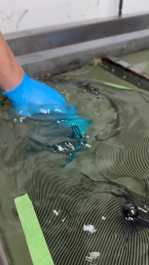 #Satisfying #hydrodipping | HTF-Wassertransferdruck