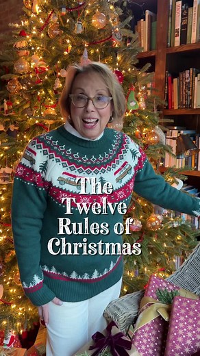 ​​THE TWELVE RULES OF CHRISTMAS 🎄 If you’ve been doing Christmas long enough, you know there are rules. From putting store-bought pie in your own dish (no one will ever know 😉) to eating the broken cookie (kitchen law), Christmas has rules for a reason. And please, not matter what, don’t forget to sing Happy Birthday to Baby Jesus on Christmas Day. Love, Babs ❤️🎄
