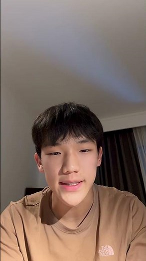 The Shocking Art of Code-Switching: Why You Speak Differently To Your Grandma